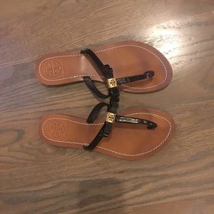 Tory Burch T-strap logo Sandal